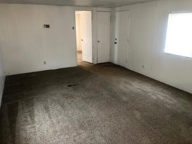 Photo - 421 N 200 W St