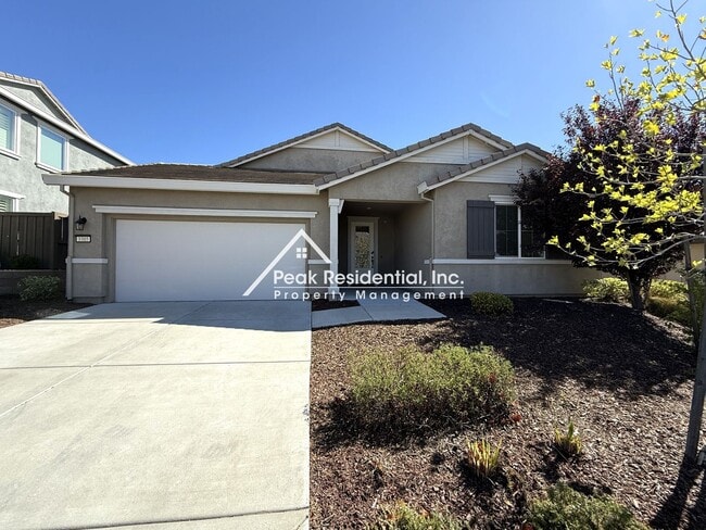 Building Photo - Updated Rocklin 3bd/4ba House With Large L...