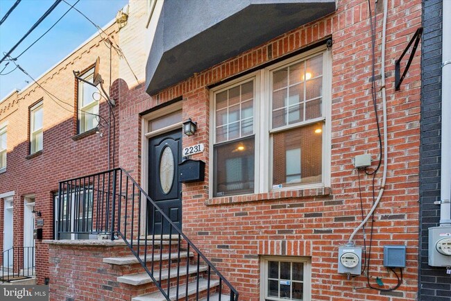 Building Photo - 2231 League St Rental