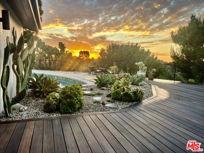 Photo - 2652 Byron Pl