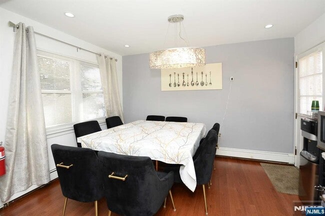 Photo - 38-41 Taylor