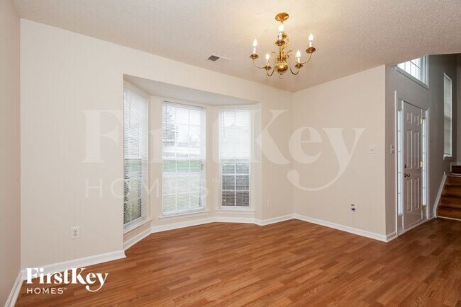 Photo - 1928 Killarney Pl