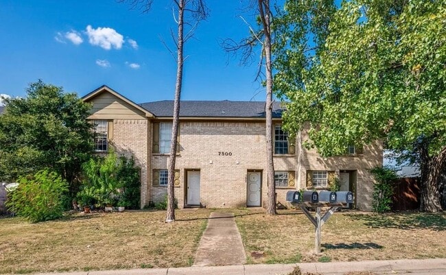 Photo - 7500 Chapin Rd