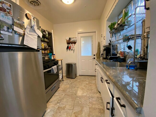 Photo - 3533 Juniper St