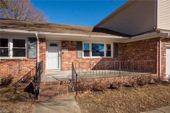 Photo - 4640 Miles Standish Rd