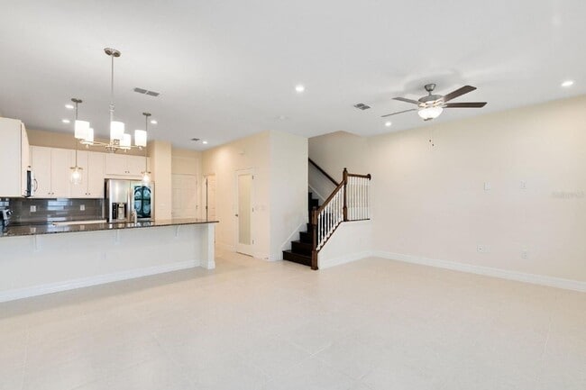 2232 Centerra Loop