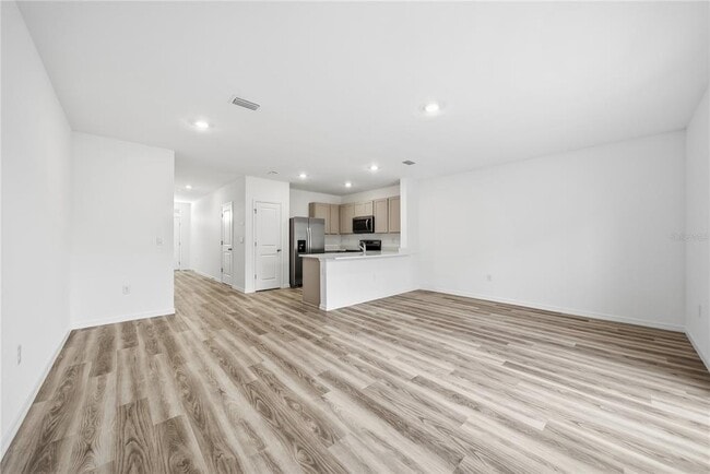 Photo - 32497 Midsummer Night Ln