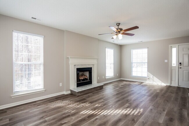 Photo - 109 Silverleaf Ct