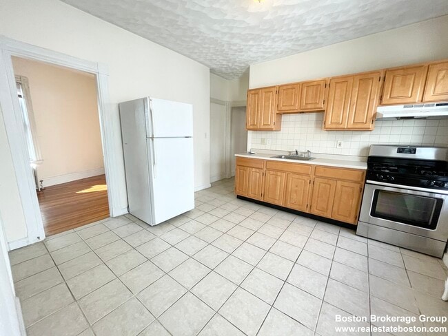 Photo - 14 Elder St Unit 3