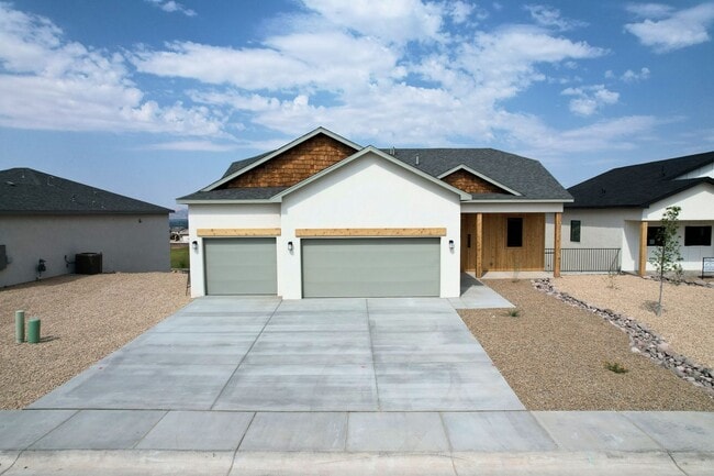 Photo - 4021 Boardwalk Rd