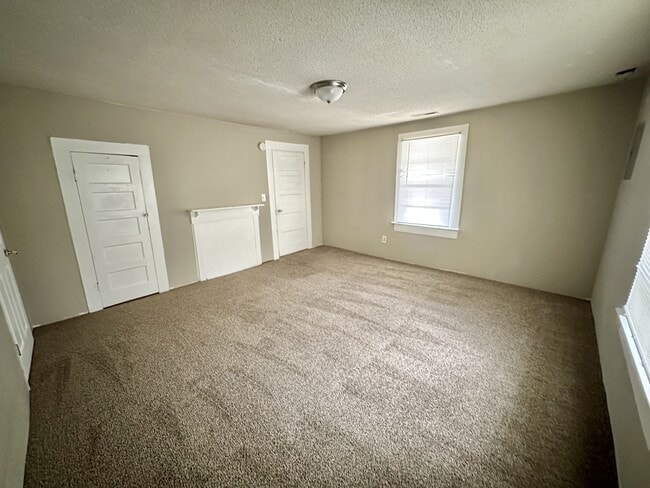 Photo - 10 Center St