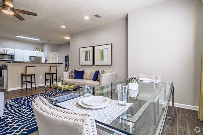 2BR 2BA 1,231 SF Redwood - Dining Room