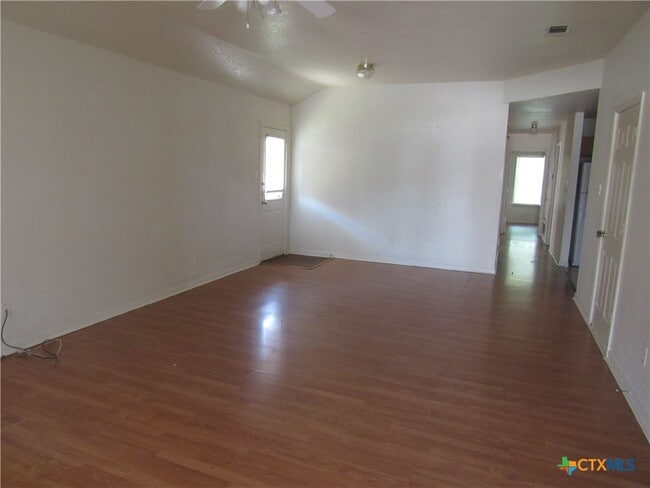 Photo - 3807 Hitchrock Dr