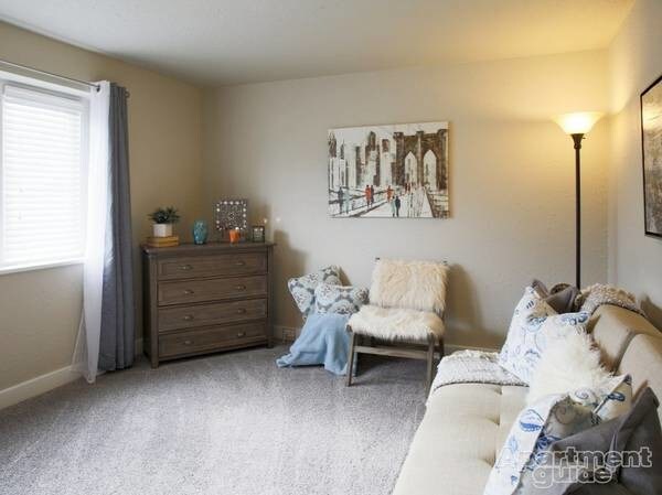 Photo - Granada Apartments