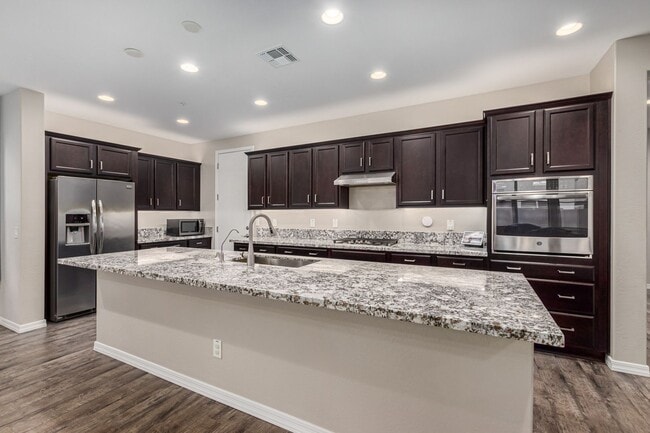 Building Photo - SONORAN FOOTHILLS 4 BEDROOM 2.5 SFH