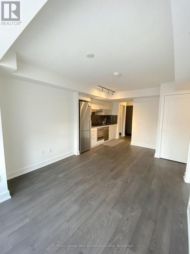 Photo - 7 Mabelle Ave Unité 405