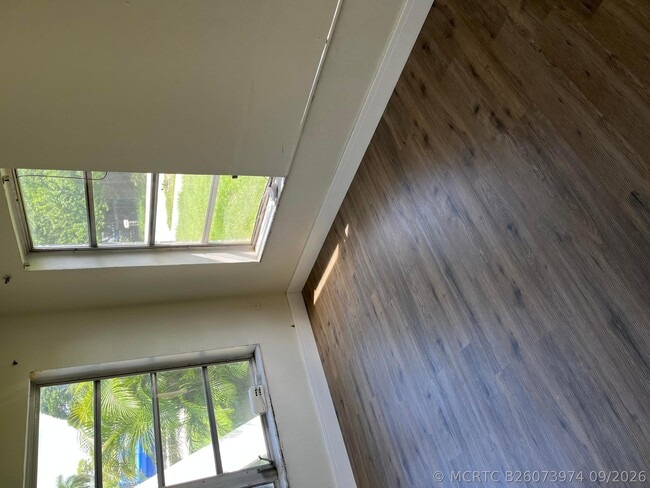 Photo - 6449 Flagler St