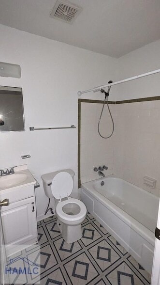 Photo - 125 Rolland St