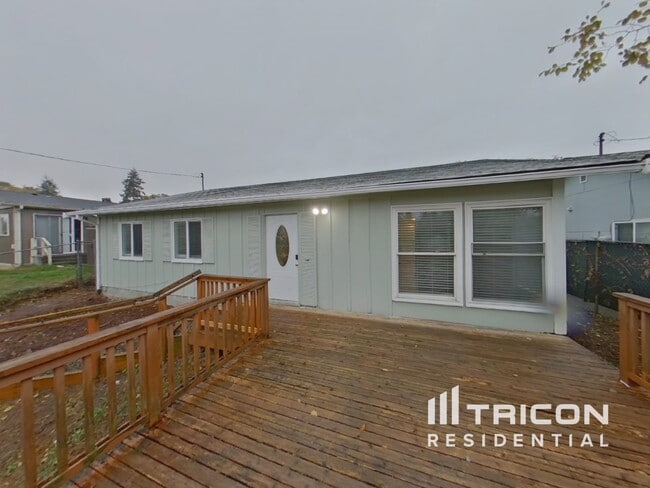 Photo - 4121 21st Ave SW