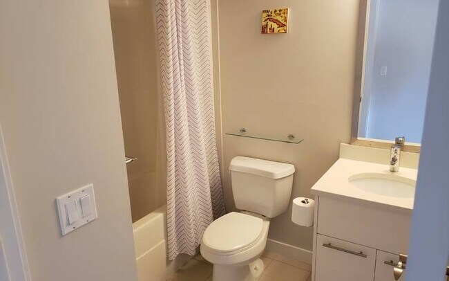 Photo - 415-3415 Hunter Rd