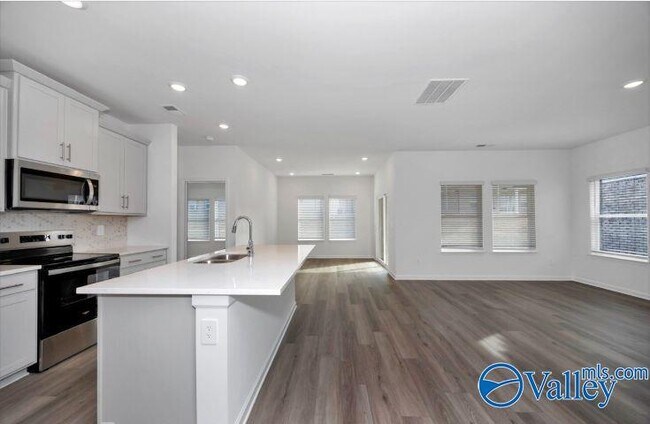 Photo - 29384 Satilla Cir