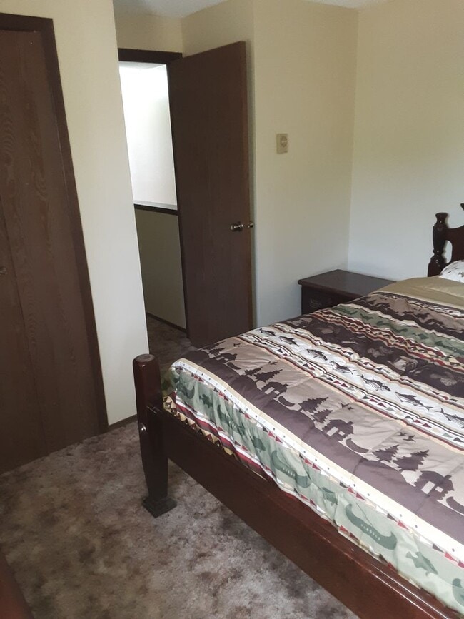 Photo - 6955 Winchester Dr Unit 6957