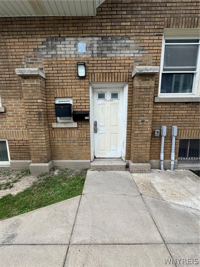 Photo - 95 Humboldt Pkwy