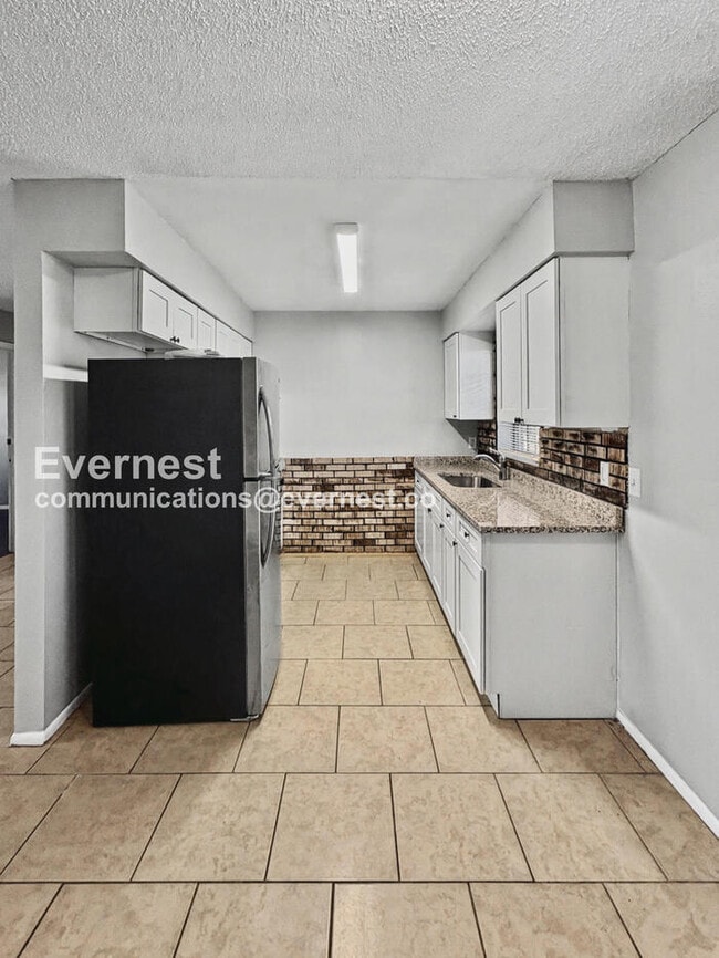 Photo - 1649 Valeview Ct