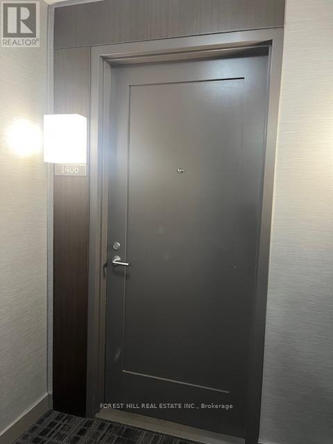 Photo - 310 Tweedsmuir Ave