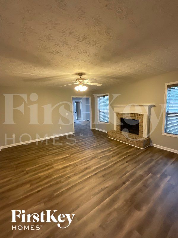 Photo - 622 River Rock Cir