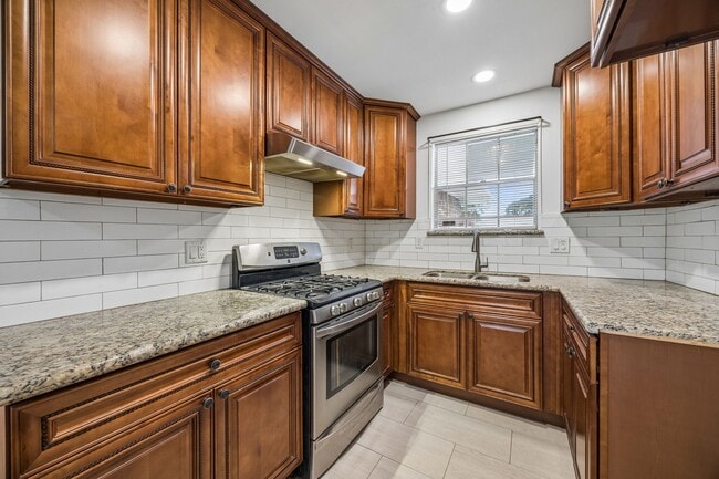Photo - 12211 Pompton Dr