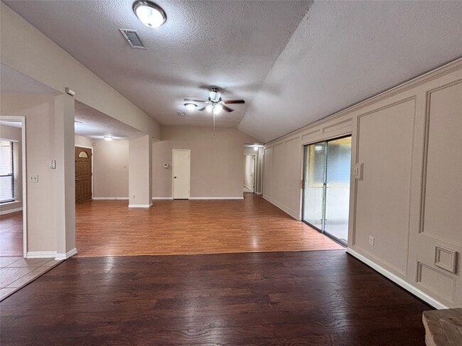 Photo - 15231 Cabots Landing Dr