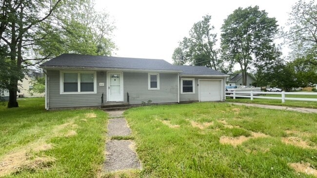 Building Photo - Pet Friendly! Rental