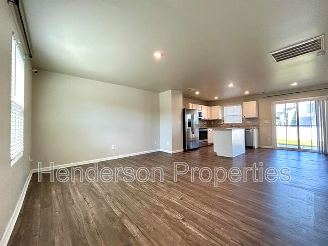 Photo - 5309 Merwyn Ave