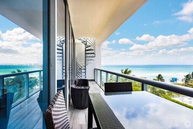 Building Photo - 6799 Collins Ave Unit 507 Rental