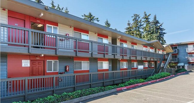 Photo - 3031 S 192nd St