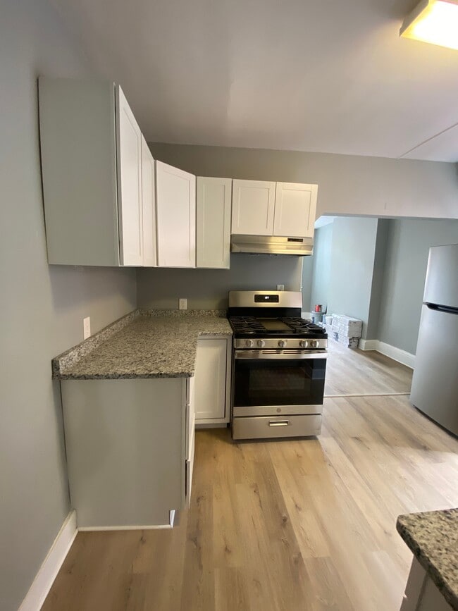 Photo - 619 N 32nd St Unit A