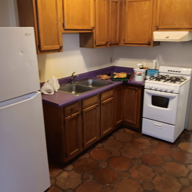 Photo - 840 E 10th St Unidad 10th st E