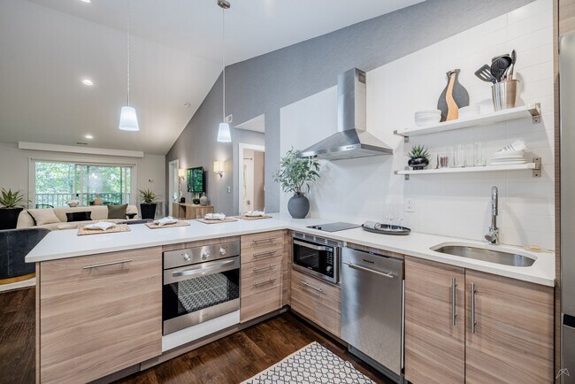 2 Bed 2 Bath