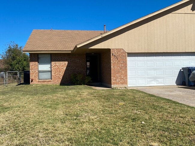 Building Photo - NW 7th Duplex Unit 8311 NW 7th St