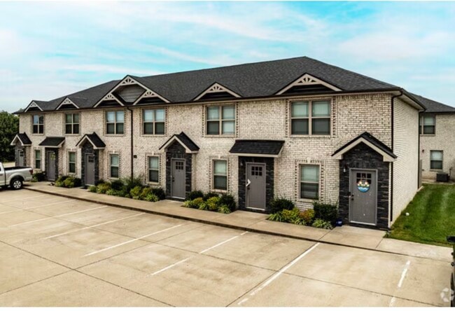 Building Photo - 2495 Rollow Ln