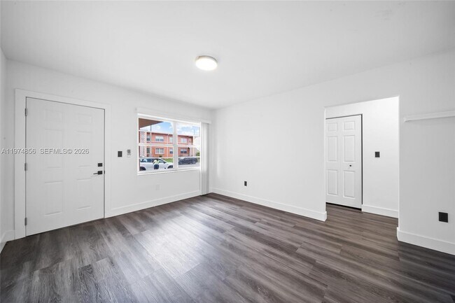 Photo - 3551 SW 10th St Unit 8A