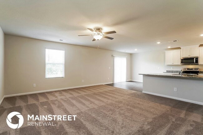 Photo - 477 Turning Lk Dr