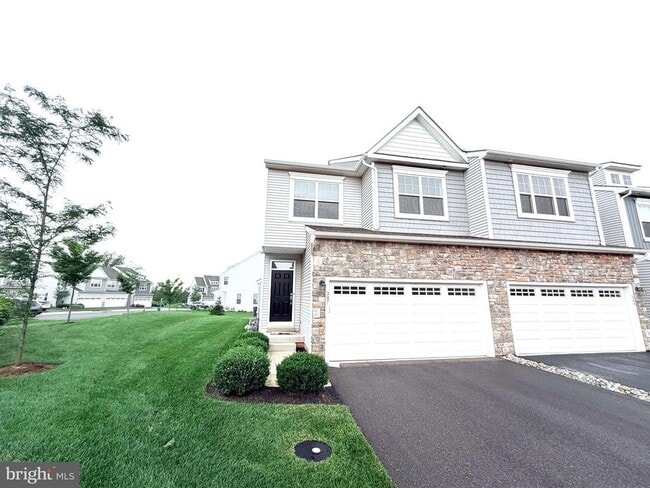 Photo - 347 Ridgewood Dr Townhome