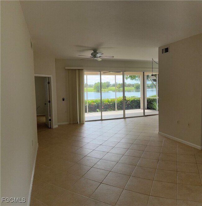 Photo - 16570 Crownsbury Way Unit 102