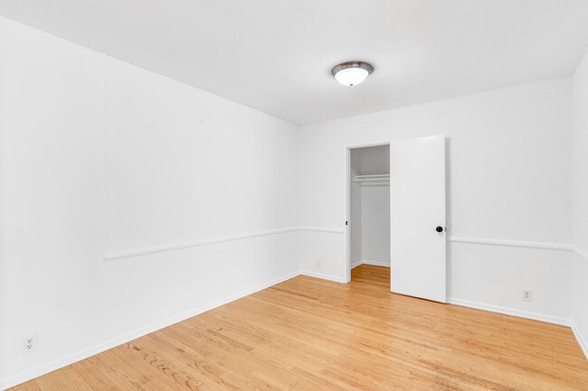 Photo - 357 S Elm Dr