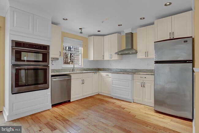 Photo - 3902 Cotton Tree Ln