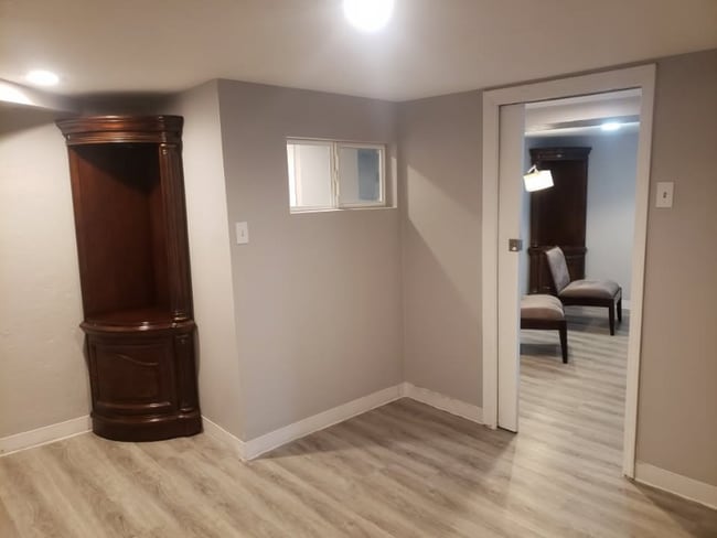 Photo - 168 Ross Dr Unidad B, C