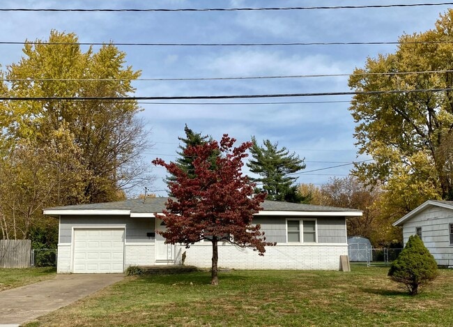 Building Photo - Super Clean 2 Bedroom - 1 Bath Home