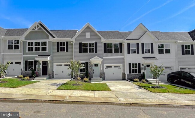 Photo - 23052 Wetstone Ln